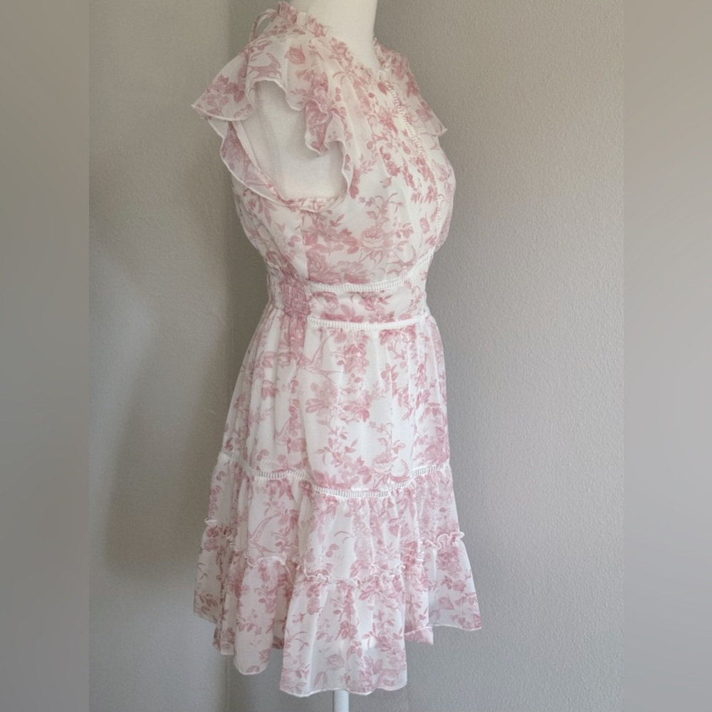 Trixxi Juniors' Flutter-Sleeve Tiered Mini White/Pink Floral Dress - Picture 6 of 8